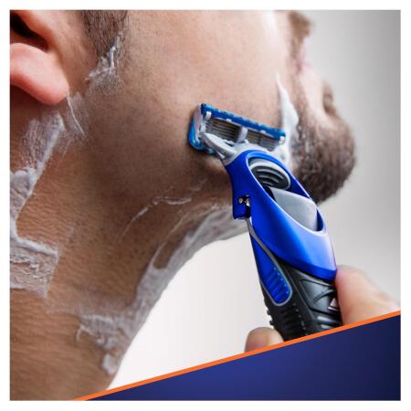Gillette Fusion Styler 4'ü 1 Arada Hassas Vücut Tüyü ve Sakal Düzeltici Tıraş Makinesi - 2