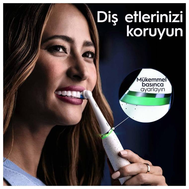 Oral-B iO10 Stardust White Şarjlı/Elektrikli Diş Fırçası, 1 Fırça Başlığı, Hızlı Manyetik Şarj Cihazı, Uzun Ömürlü Pil, Şarj Eden Seyahat Kabı - 9